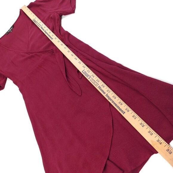LULUS My Philosophy Burgundy Real Wrap Dress Mini Tie Short Sleeve Womens Small - Picture 4 of 8
